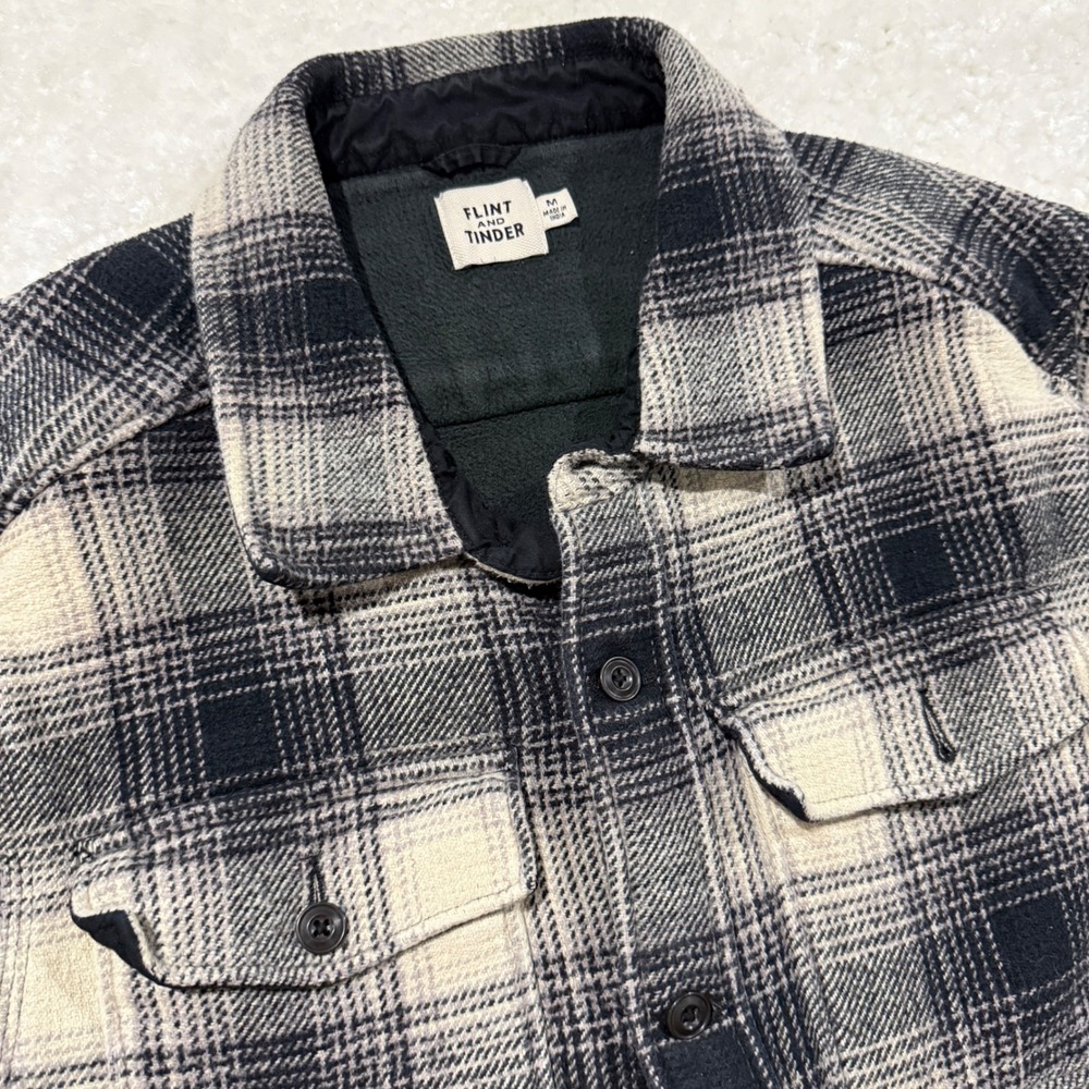 Flint and Tinder Shacket Mens M Black Cream Plaid Huckberry Warm Fleece Lined